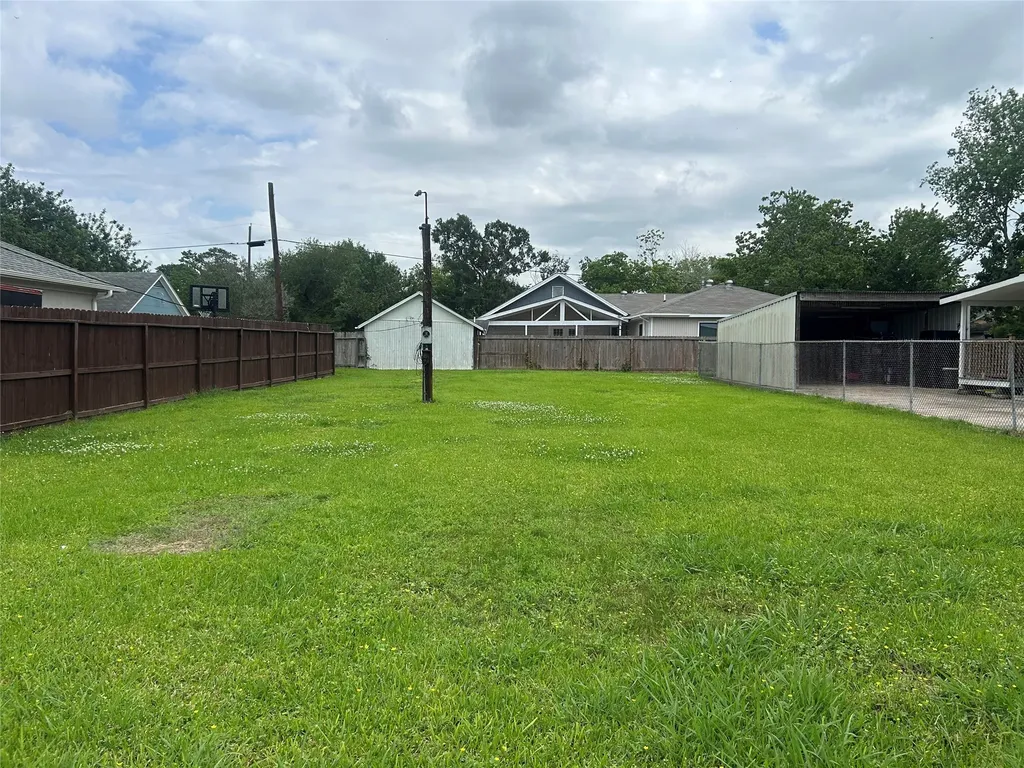 1400 Oak Street Baytown TX 77520