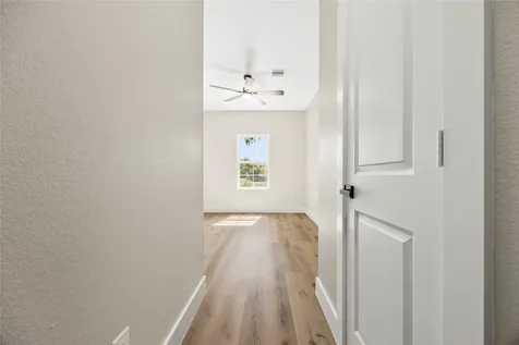 5949 Collingsworth Street Houston TX 77026