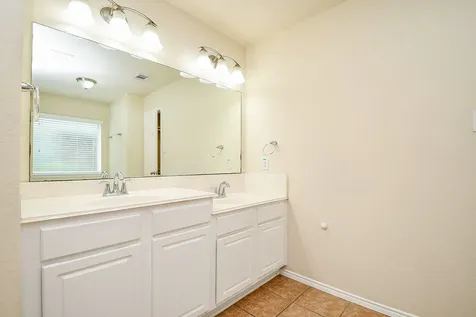 5327 Stonegate Drive Richmond TX 77407