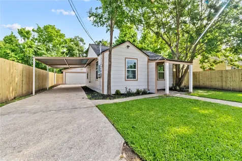 807 Aron Street Baytown TX 77520