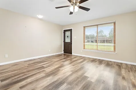 126 Wood Manor Lane Sour Lake TX 77659