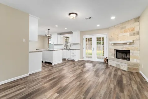 126 Wood Manor Lane Sour Lake TX 77659