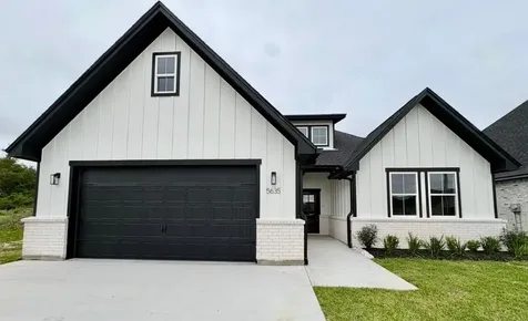 5635 Essie Lane Beaumont TX 77713