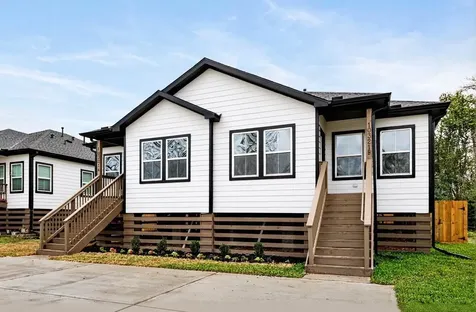 5101 Rue Street B Houston TX 77033