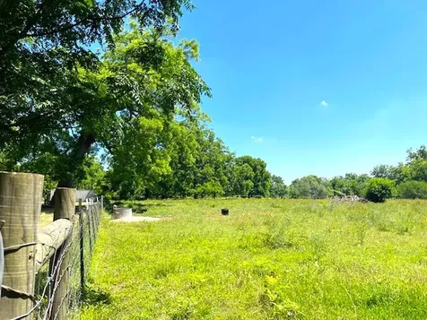 2125 Peach Ridge Road Brookshire TX 77423