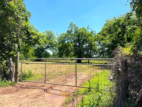 2125 Peach Ridge Road Brookshire TX 77423