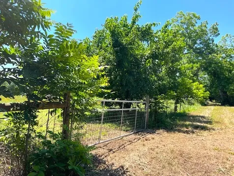 2125 Peach Ridge Road Brookshire TX 77423