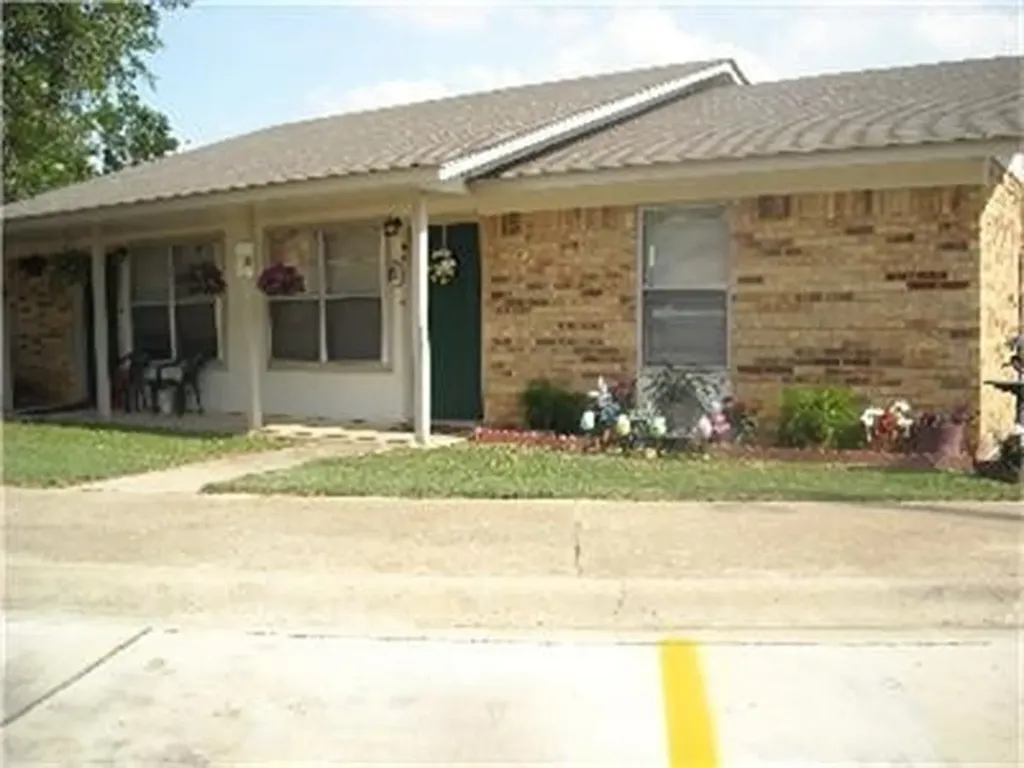 100 Betty Jean Drive Floresville TX 78114
