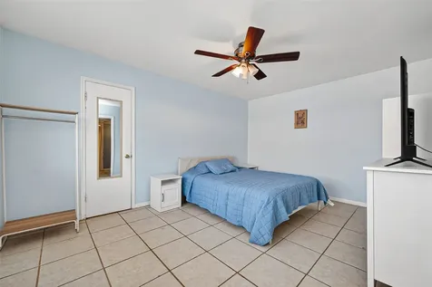 6470 Bayou Glen Road 6470 Houston TX 77057