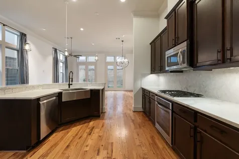 1103 Summer Street Houston TX 77007