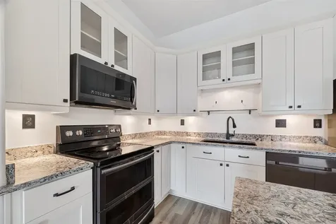 2205 Mckinney Street 315 Houston TX 77003