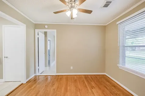 4613 Braeburn Drive Bellaire TX 77401
