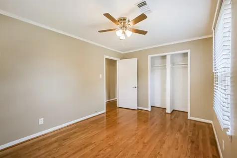 4613 Braeburn Drive Bellaire TX 77401