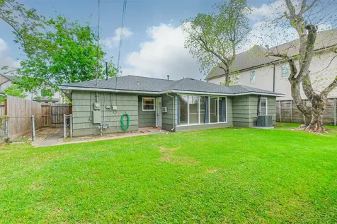4613 Braeburn Drive Bellaire TX 77401