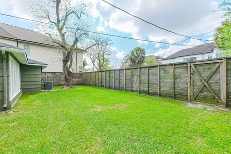 4613 Braeburn Drive Bellaire TX 77401