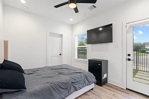 2404 Hadley Street C Houston TX 77003