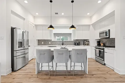 2404 Hadley Street C Houston TX 77003