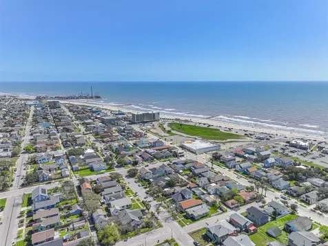 3519 Avenue R 1/2 Galveston TX 77550