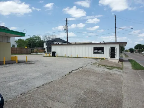 7260 Scott Street Houston TX 77021