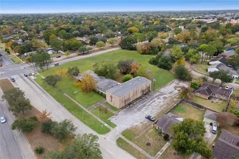 11122 Hillcroft Street Houston TX 77096