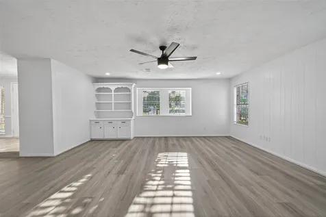 6038 Greenmont Drive Houston TX 77092