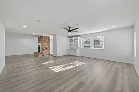6038 Greenmont Drive Houston TX 77092