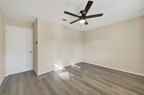 6038 Greenmont Drive Houston TX 77092