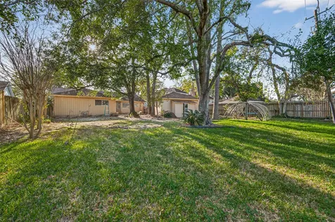 6038 Greenmont Drive Houston TX 77092