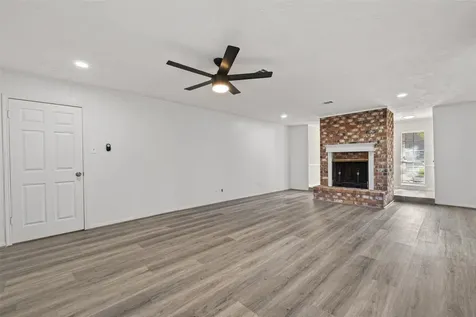 6038 Greenmont Drive Houston TX 77092