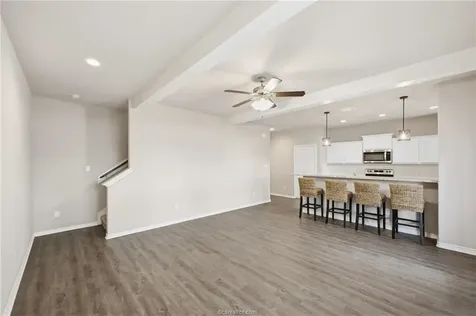 536 Momma Bear Drive College Station TX 77845