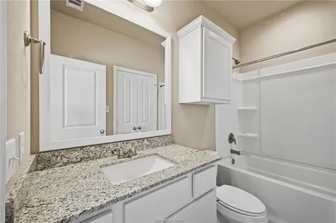 536 Momma Bear Drive College Station TX 77845
