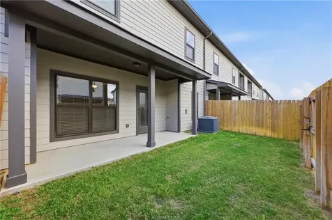 536 Momma Bear Drive College Station TX 77845