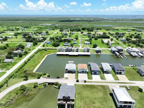 2207 Nelson Avenue Port Bolivar TX 77650