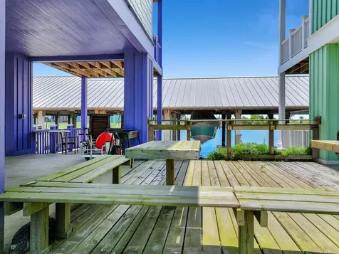 2207 Nelson Avenue Port Bolivar TX 77650