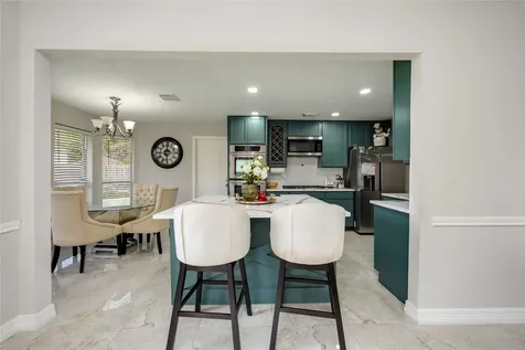 414 Welford Lane Highlands TX 77562