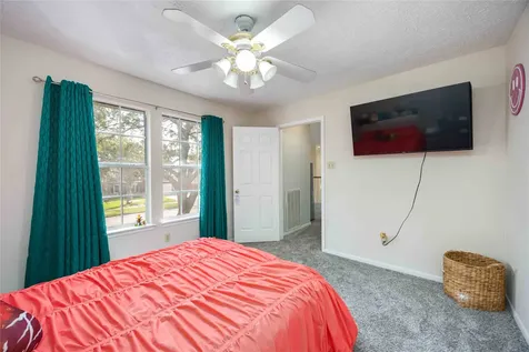 414 Welford Lane Highlands TX 77562