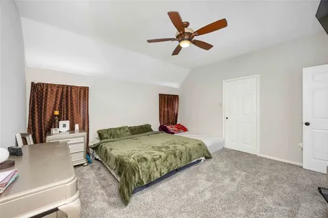 414 Welford Lane Highlands TX 77562