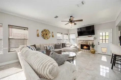 414 Welford Lane Highlands TX 77562