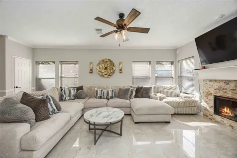 414 Welford Lane Highlands TX 77562