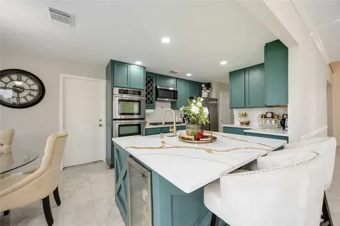 414 Welford Lane Highlands TX 77562