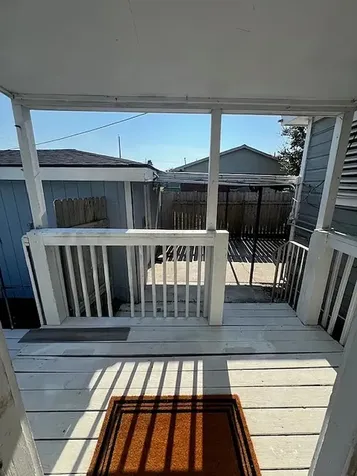 7813 Pruitt Drive Galveston TX 77554
