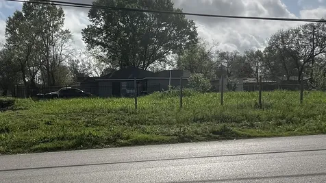 5102 Dieppe Street Houston TX 77033