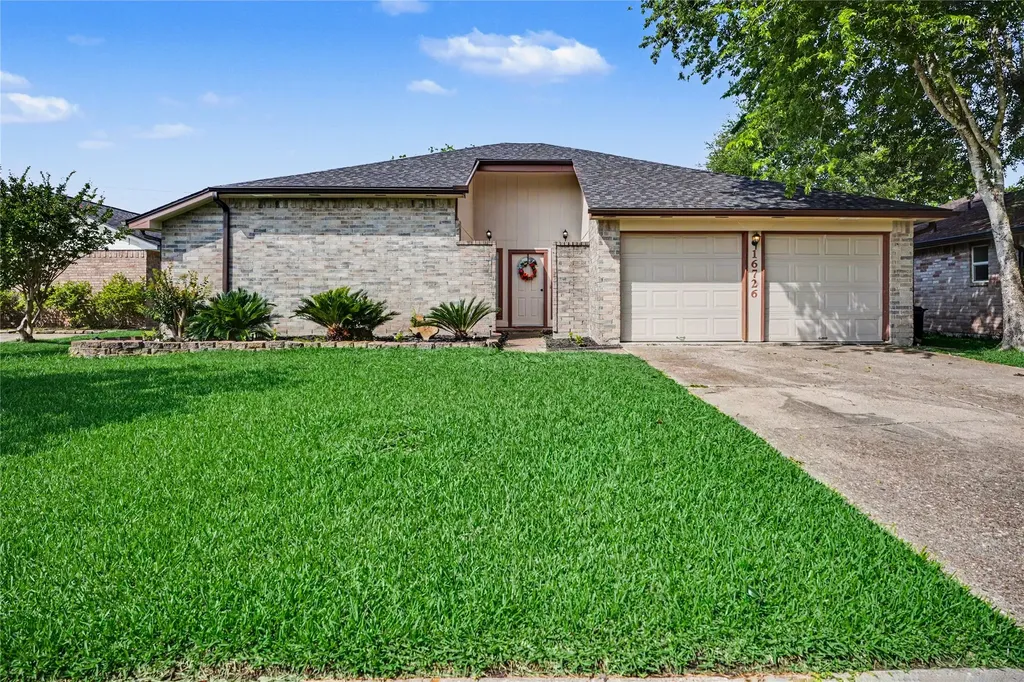 16726 Frigate Drive Friendswood TX 77546