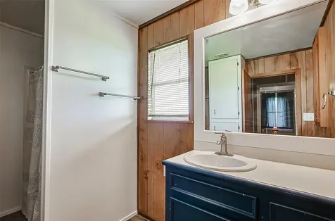 3253 Highway 87 Crystal Beach TX 77650