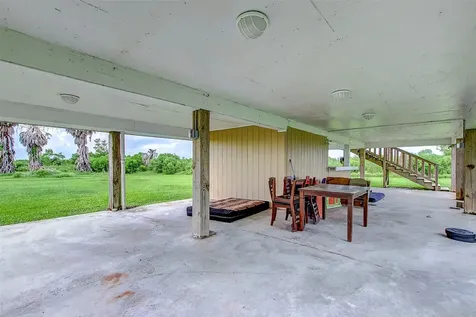 3253 Highway 87 Crystal Beach TX 77650