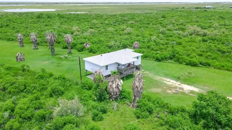 3253 Highway 87 Crystal Beach TX 77650