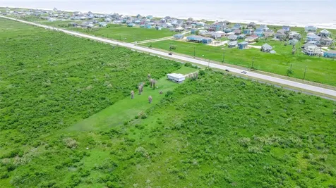 3253 Highway 87 Crystal Beach TX 77650