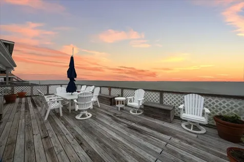 251 Isles End Road Tiki Island TX 77554