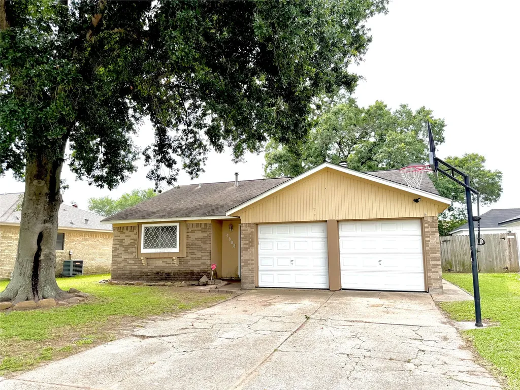 4808 Fairhaven Street Pasadena TX 77505