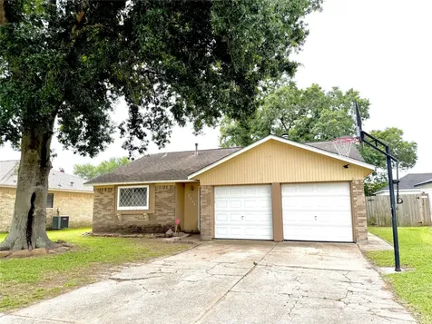 4808 Fairhaven Street Pasadena TX 77505